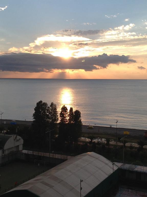 Mariam Sea Towers Lägenhet Batumi Rum bild