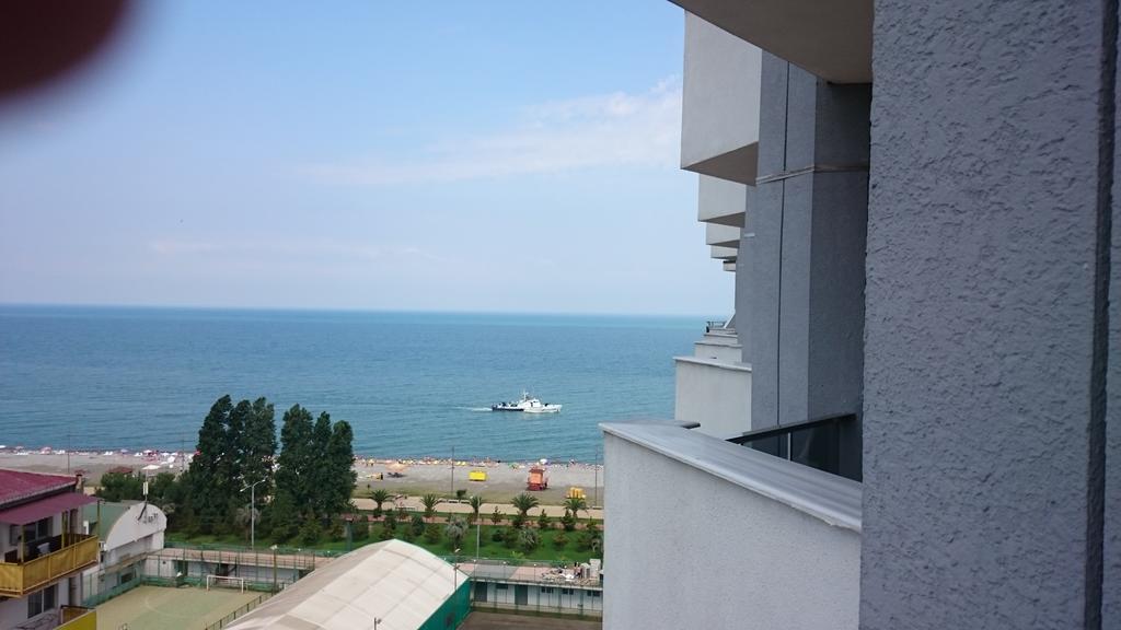 Mariam Sea Towers Lägenhet Batumi Exteriör bild